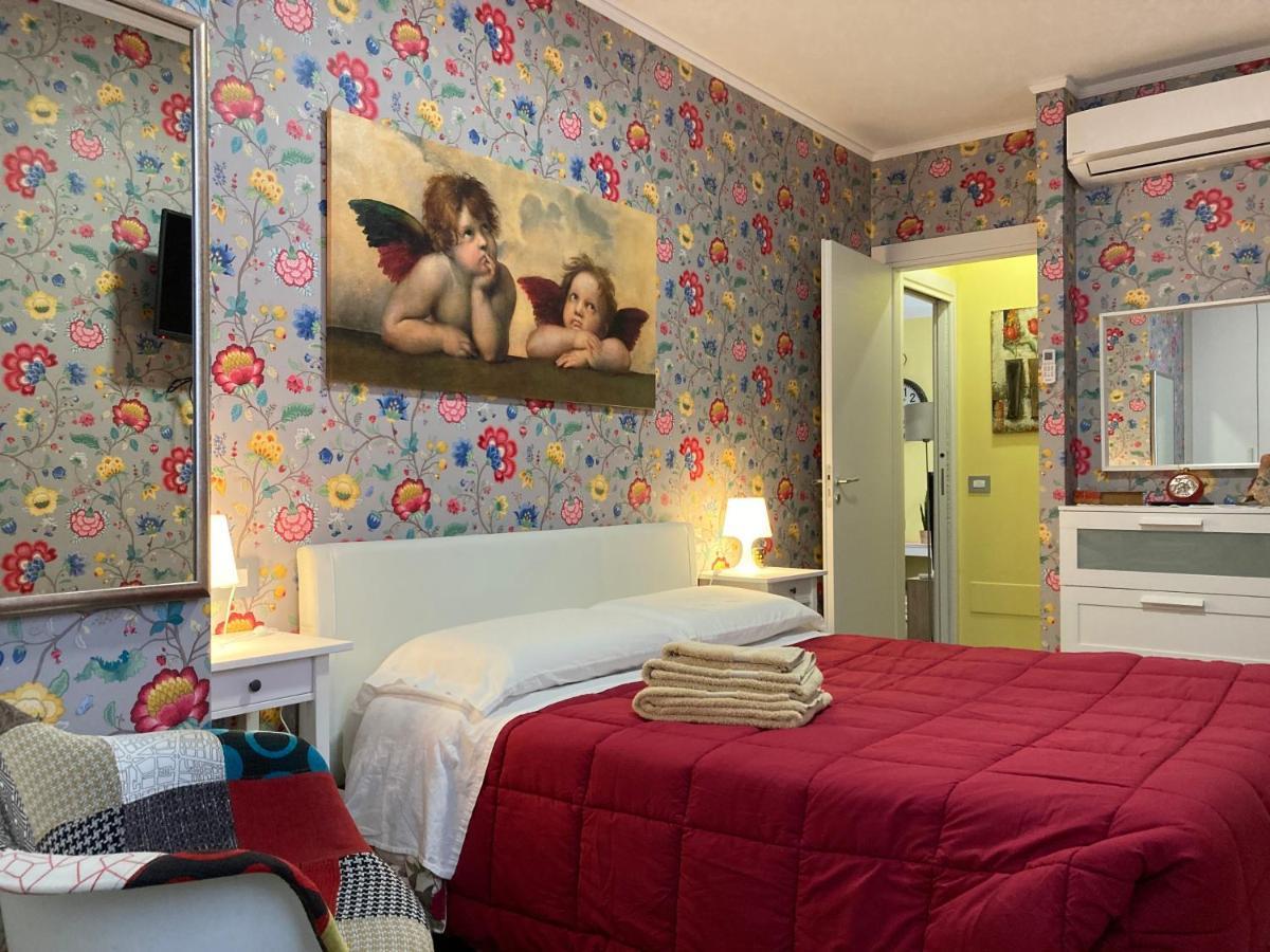 Paris Bed & Breakfast